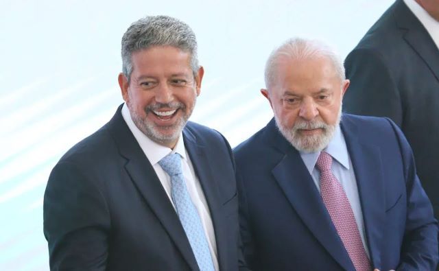 Arthur Lira e Lula em evento na Câmara dos Deputados | Foto: Marina Ramos/CD