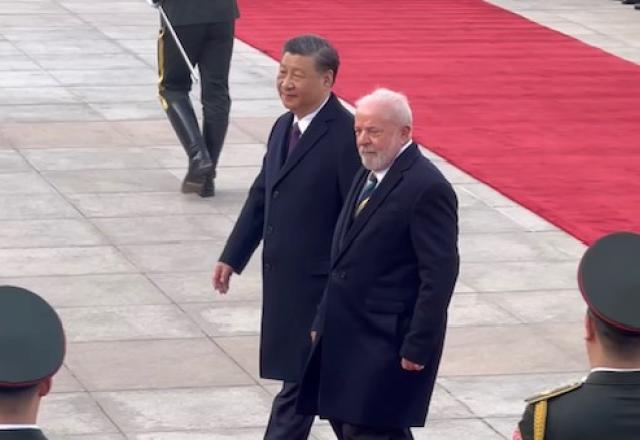 Presidente quer mostrar que "não tem preconceito" na relação com a China Presidente quer mostrar que "não tem preconceito" na relação com a China