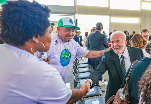 Lula e catadores