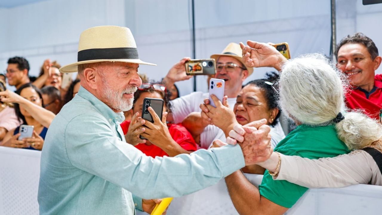 Lula vai ao Nordeste e Sudeste, e não decidiu sobre debate Lula vai ao Nordeste e Sudeste, e não decidiu sobre debate