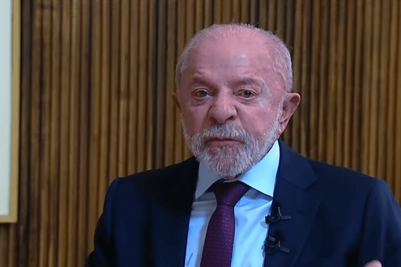 Lula diz que, como metalúrgico, sempre esteve na escala 5x2