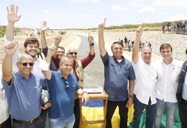 Bolsonaro inicia testes no Ramal do Agreste em Pernambuco - Foto: Adalberto Marques/MDR
