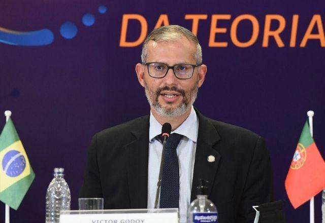 Victor Godoy assumiu o ministério da Educação interinamente no último dia 30 | Divulgação/MEC