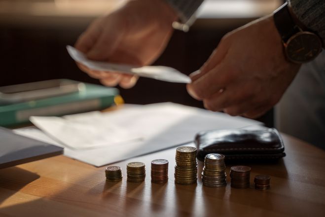 Proposta na Câmara prevê a redução de 10% nos incentivos fiscais infraconstitucionais | Freepik 