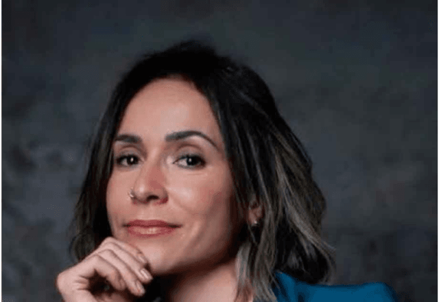 Família de mineira presa na Ásia diz que ela foi vítima de golpe e tráfico humano Família de mineira presa na Ásia diz que ela foi vítima de golpe e tráfico humano