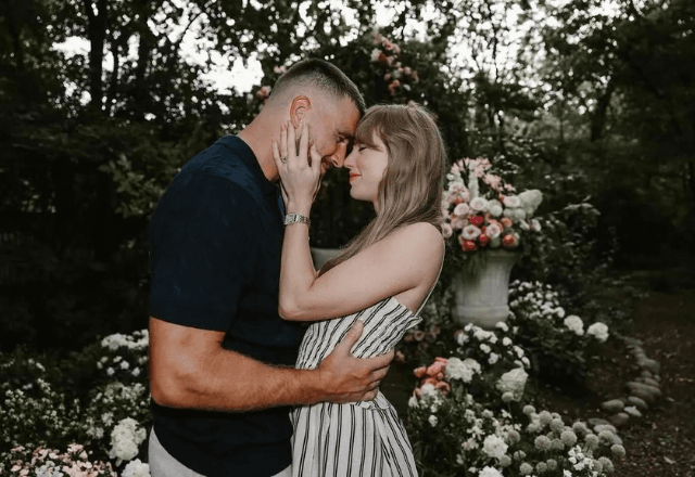 Taylor Swift e Travis Kelce anunciam noivado | Foto: Reprodução/ Instagram