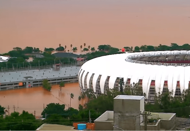 Um ano após a tragédia, sistema anticheias de Porto Alegre tem obras paralisadas Um ano após a tragédia, sistema anticheias de Porto Alegre tem obras paralisadas