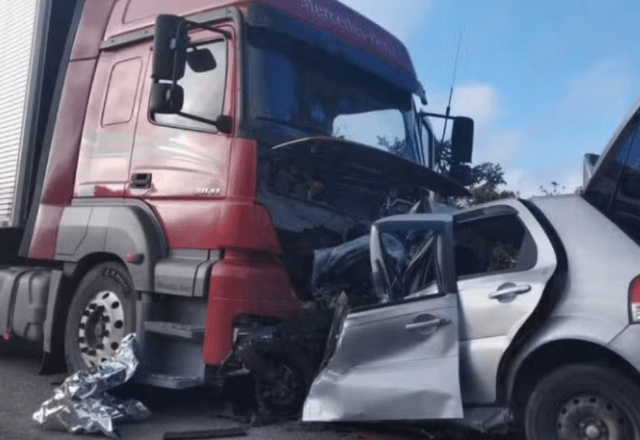 Acidente em rodovia mata família em Minas Gerais