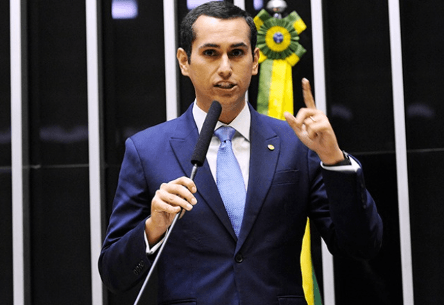 Deputado Domingos Neto | Câmara dos Deputados