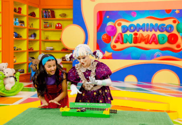 Narizinho e Emilia no palco do Domingo Animado | Lourival Ribeiro/SBT