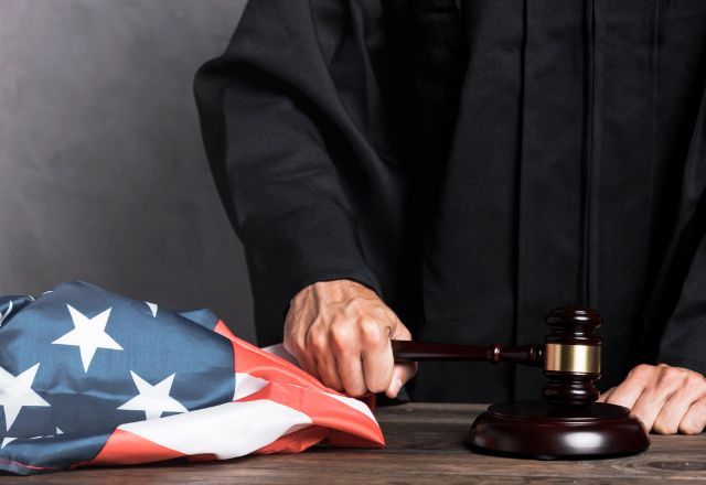 Adolescente em transição é impedido de mudar de nome pela Corte de Mississippi (EUA) | Foto: Freepik
