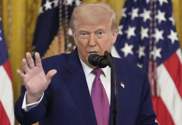 Trump discursa na Califórnia | Alex Brandon/AP