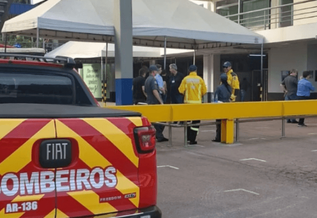 Vazamento de amônia em frigorífico deixa 12 pessoas intoxicadas | Corpo de Bombeiros/SC