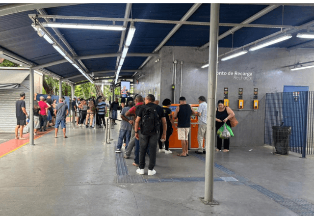 Prefeitura e Governo de São Paulo aumentam tarifas do transporte público | SBT