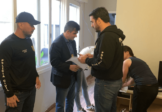 Policiais prendem empresário acusado de desviar milhões de condomínios em Porto Alegre | Polícia Civil/RS