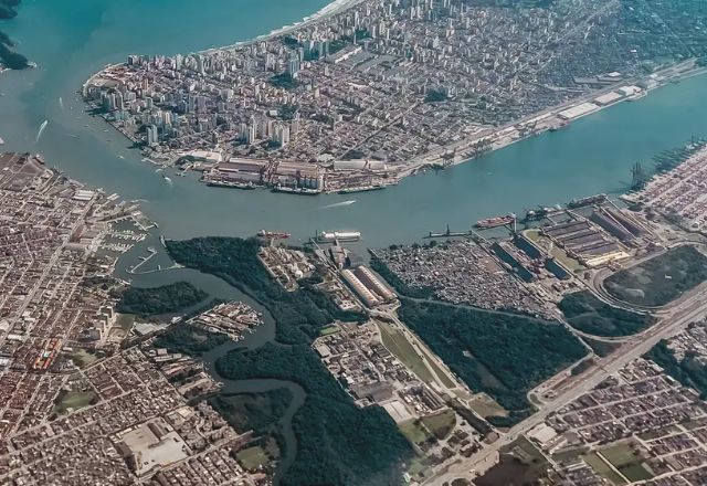 Estatal chinesa recorre ao Cade contra veto em leilão de megaterminal no Porto de Santos