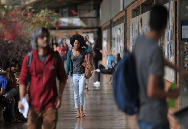 MPF ajuíza ação contra UFS por fraudes em cotas raciais