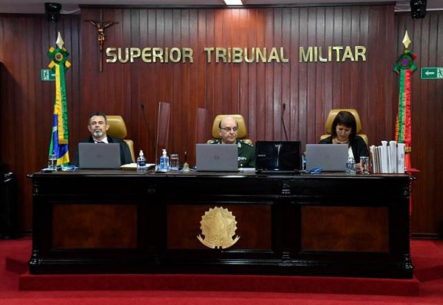 Sessão no Superior Tribunal Militar (Divulgação/MPM)