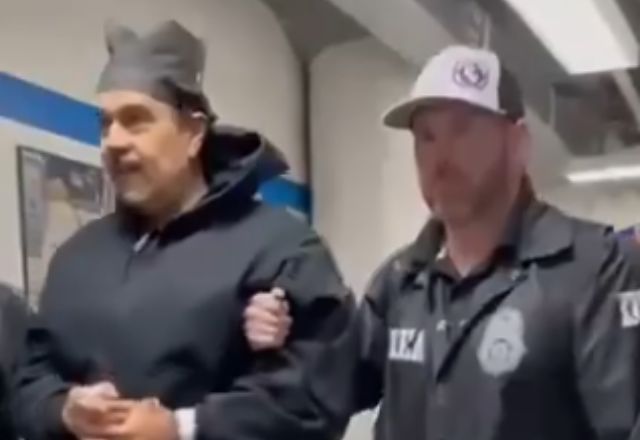 Casa Branca divulga vídeo de Maduro algemado