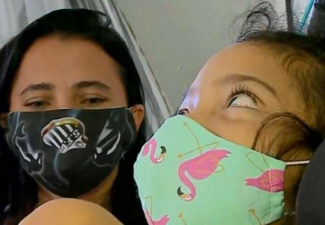 Mãe de 5 filhos batalha para cuidar de criança com paralisia cerebral Mãe de 5 filhos batalha para cuidar de criança com paralisia cerebral