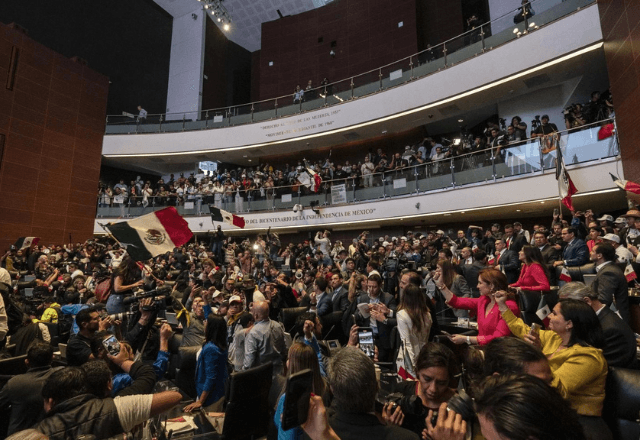 A ação ocorreu poucas horas após o partido parecer garantir os votos necessários para aprovar a medida | Felix Marquez/AP Photo