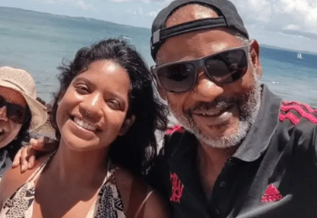 Manoel Marins ao lado da filha | Reprodução/redes sociais