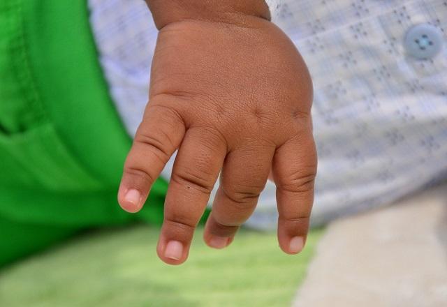 Mão de bebê
