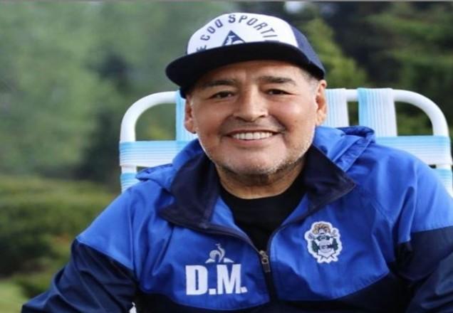Maradona fica em observação após passar por cirurgia cerebral