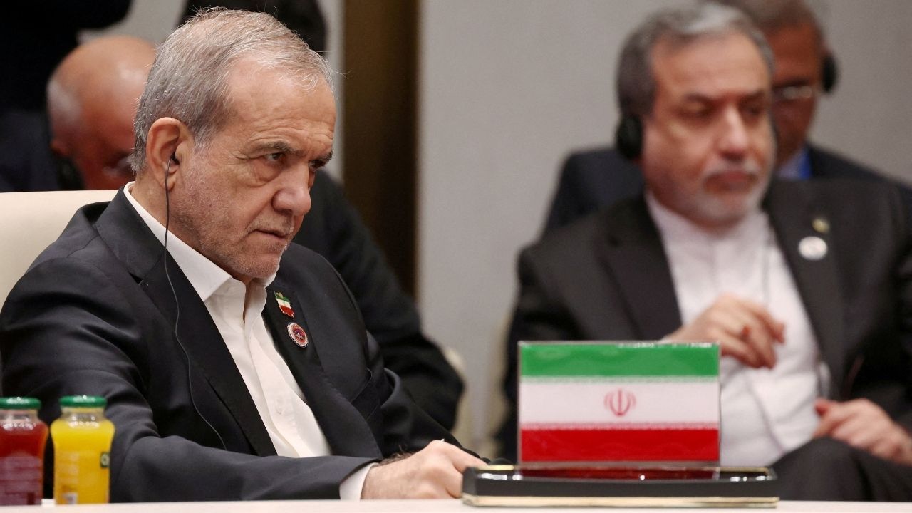 Presidente iraniano Masoud Pezeshkian em Bishkek, no Quirguistão | Sputnik/Vyacheslav Prokofyev/Pool via Reuters