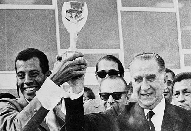 Como a ditadura se apropriou do futebol para se popularizar 