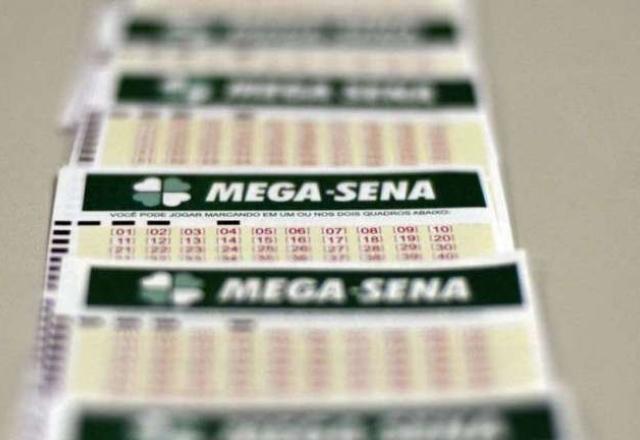 Mega-sena: o próximo sorteio acontece no sábado (17). As apostas podem ser feitas nas casas lotéricas ou pelo site da Caixa