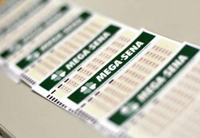 Mega-sena: probabilidade de ganhar o prêmio máximo com uma aposta de seis dezenas é de uma em mais de 50 milhões | Reprodução