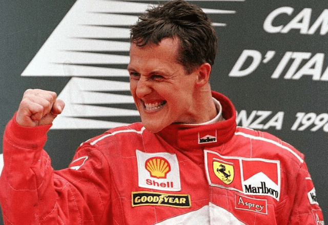 Michael Schumacher não consegue mais falar, diz jornalista especializado em F1 Michael Schumacher não consegue mais falar, diz jornalista especializado em F1