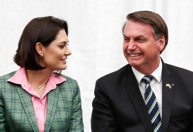 Pedras preciosas: parlamentares da CPMI pedem denúncia contra Bolsonaro no TCU Pedras preciosas: parlamentares da CPMI pedem denúncia contra Bolsonaro no TCU