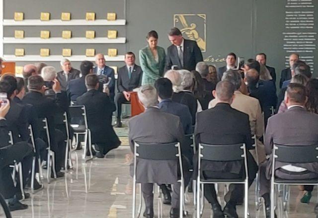 Michelle e Bolsonaro participaram da abertura de exposição