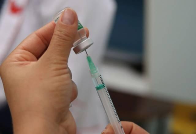 Ministério da Saúde tem 178 milhões de doses em negociação até o final do ano - foto: Agência Brasil