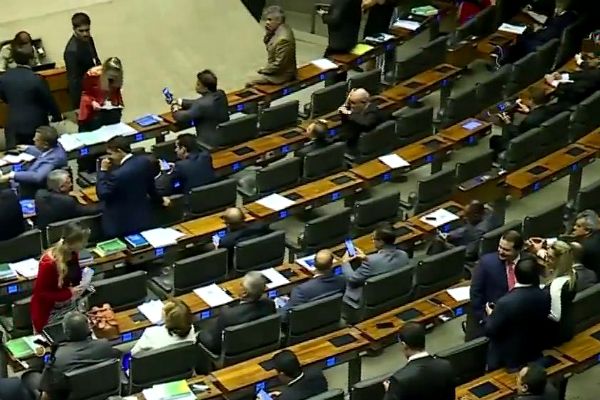 Ministérios da Saúde e Transportes já têm novos titulares