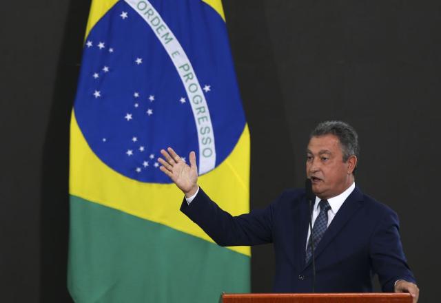 Rui Costa nega existir proposta para alterar reforma da Previdência