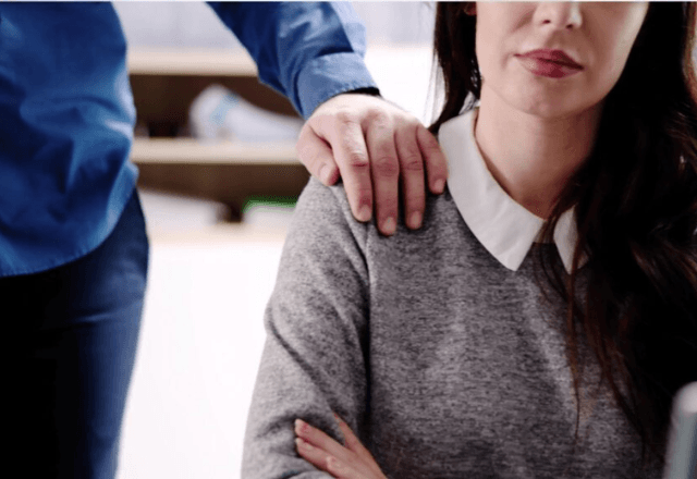 Alta de ações por assédio moral e sexual na Justiça do Trabalho exige prevenção nas empresas, avalia especialista