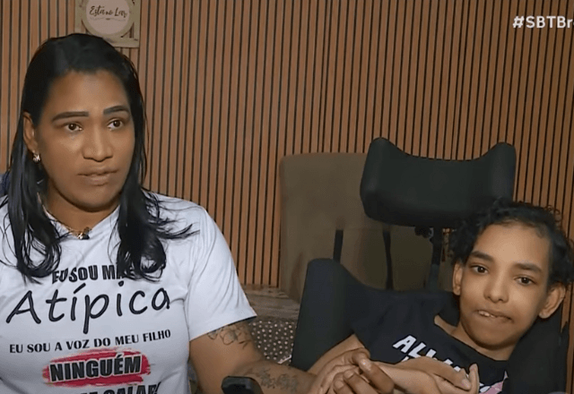  A adolescente Júlia Mendonça Cavalcanti e mãe durante reportagem no SBT Brasil | Foto: reprodução/SBT