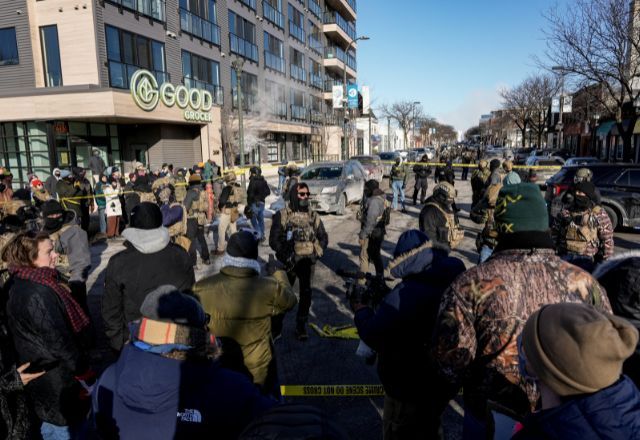 Local de tiroteio envolvendo agentes federais de imigração dos EUA em Minneápolis, no Estado norte-americano de Minnesota | Foto: REUTERS/Tim Evans