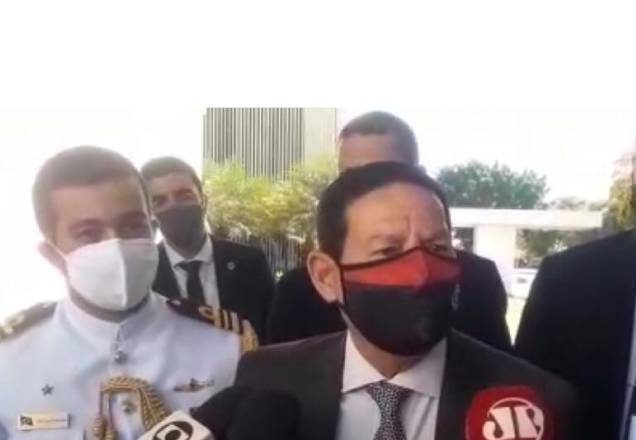 Mourão diz que há funcionário no INPE fazendo oposição ao governo