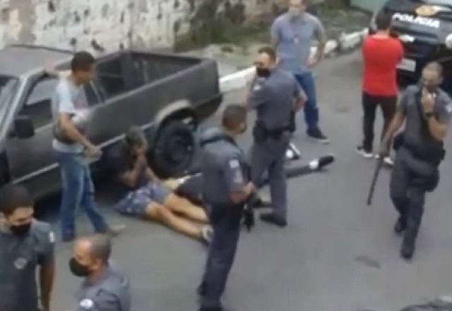 Movimentação em rua da zona sul de sp após morte de jovem baleado por policial civil