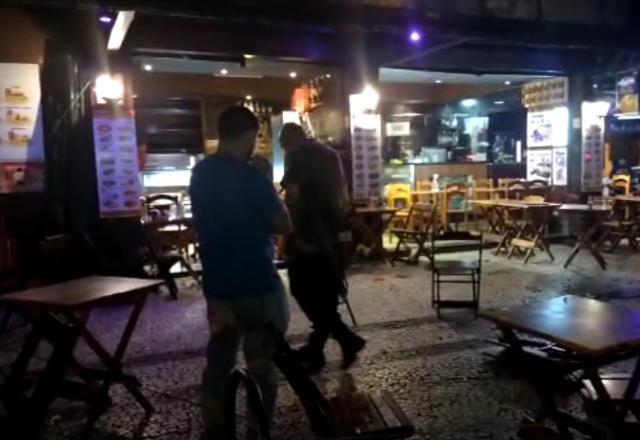 Mulher é morta e garçom é baleado em bar de Copacabana no Rio de Janeiro
