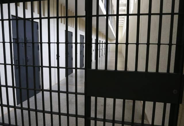 Mulher mata marido com requintes de crueldade em Minas Gerais
