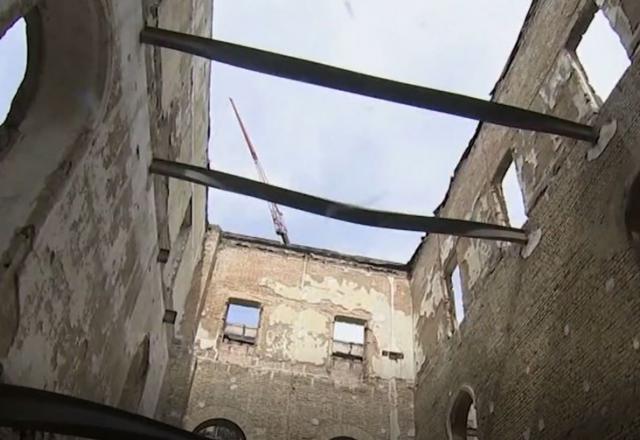 Museu Nacional do Rio lança livro sobre resgate de acervo após incêndio