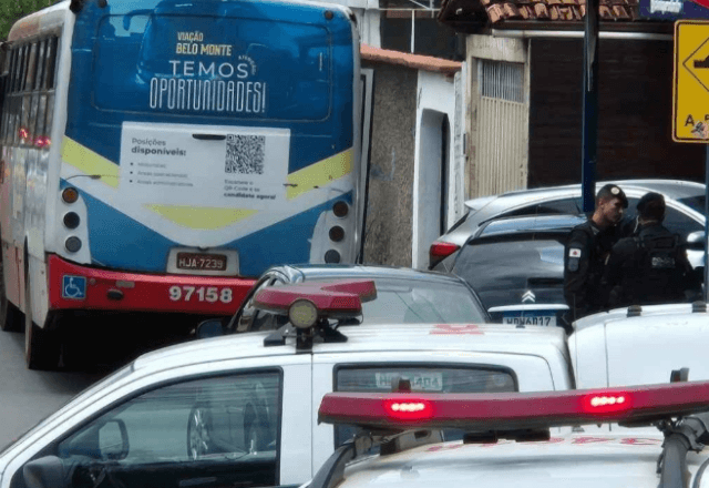 Homem sequestra ônibus em Contagem (MG) | Estado de Minas