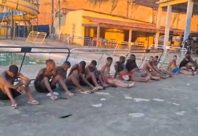 40 pessoas foram detidas em um churrasco da milícia em Nova Iguaçu | Reprodução/SBT Rio