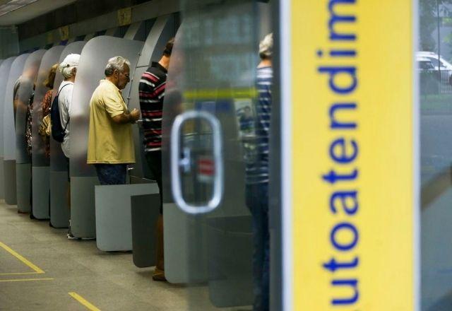 Na maioria dos Estados, horário de operação das agências será das 9h às 11h | Agência Brasil