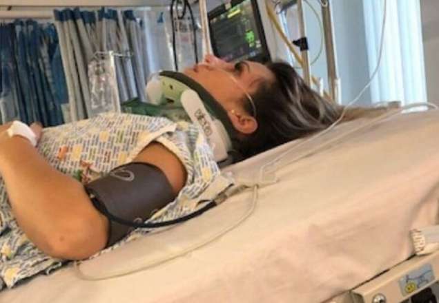 Nasceu de novo: Mulher é atingida por sofá e sobrevive